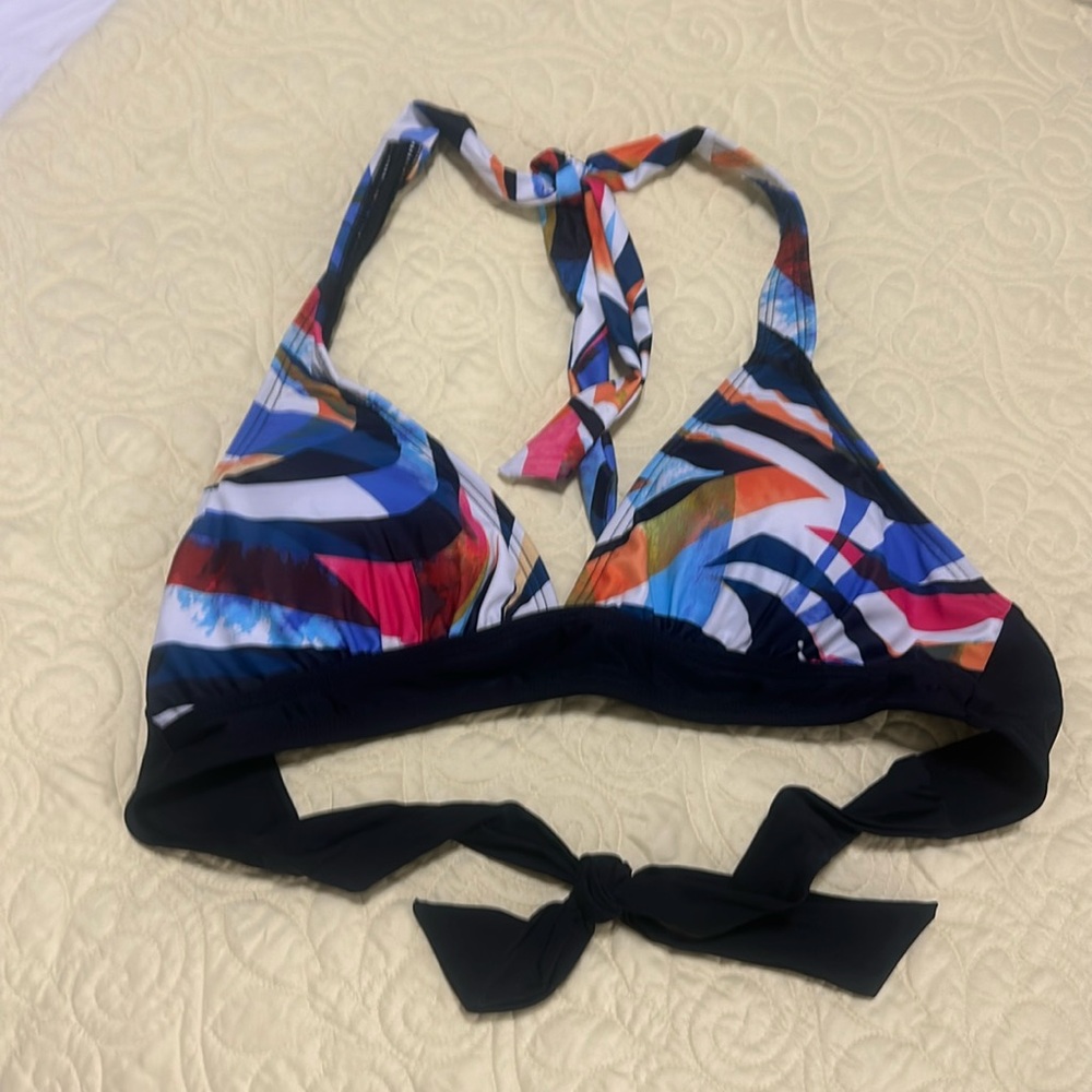Venus Halter Bikini Top 32DD/34D/36C NWOT